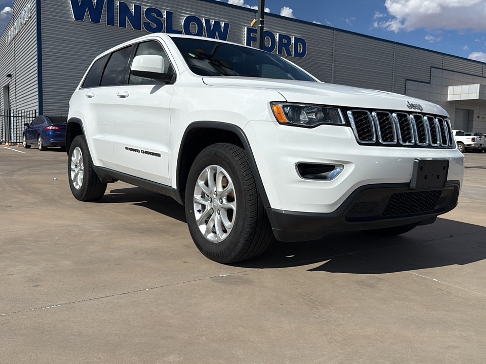 2022 Jeep Grand Cherokee Laredo 4x4