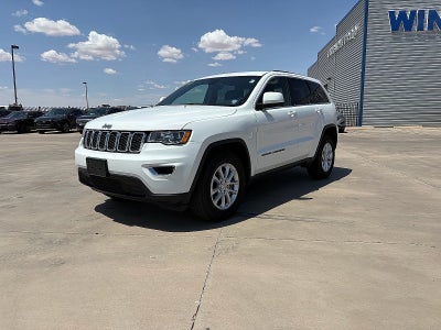 2022 Jeep Grand Cherokee Laredo 4x4