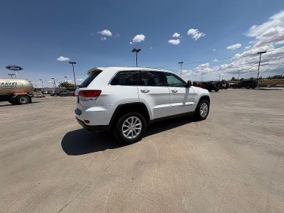 2022 Jeep Grand Cherokee Laredo 4x4