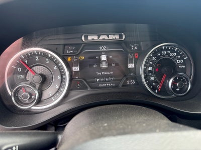2022 RAM 1500 Big Horn Crew Cab 4x4 5'7" Box