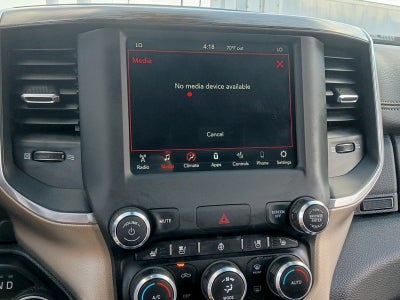 2020 RAM 1500 Laramie Crew Cab 4x4 6'4" Box