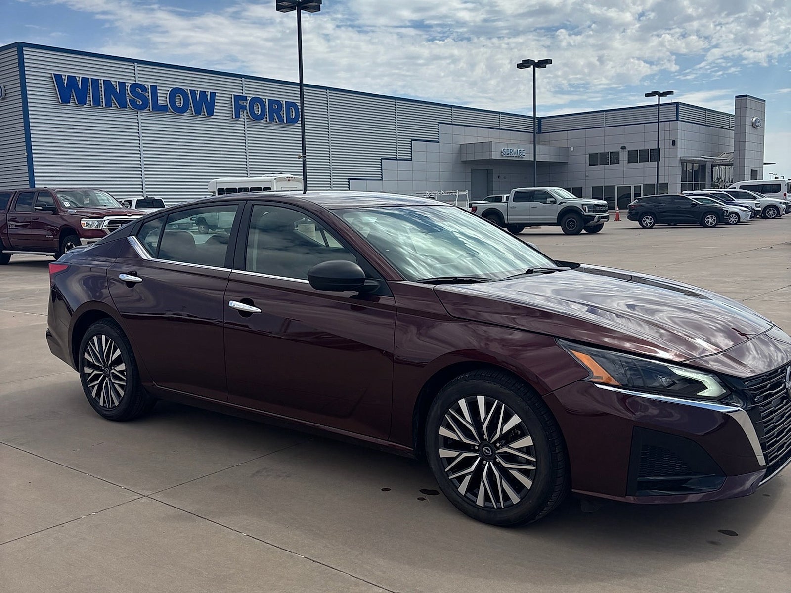 2025 Nissan Altima SV FWD