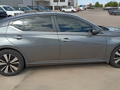 2022 Nissan Altima SV FWD