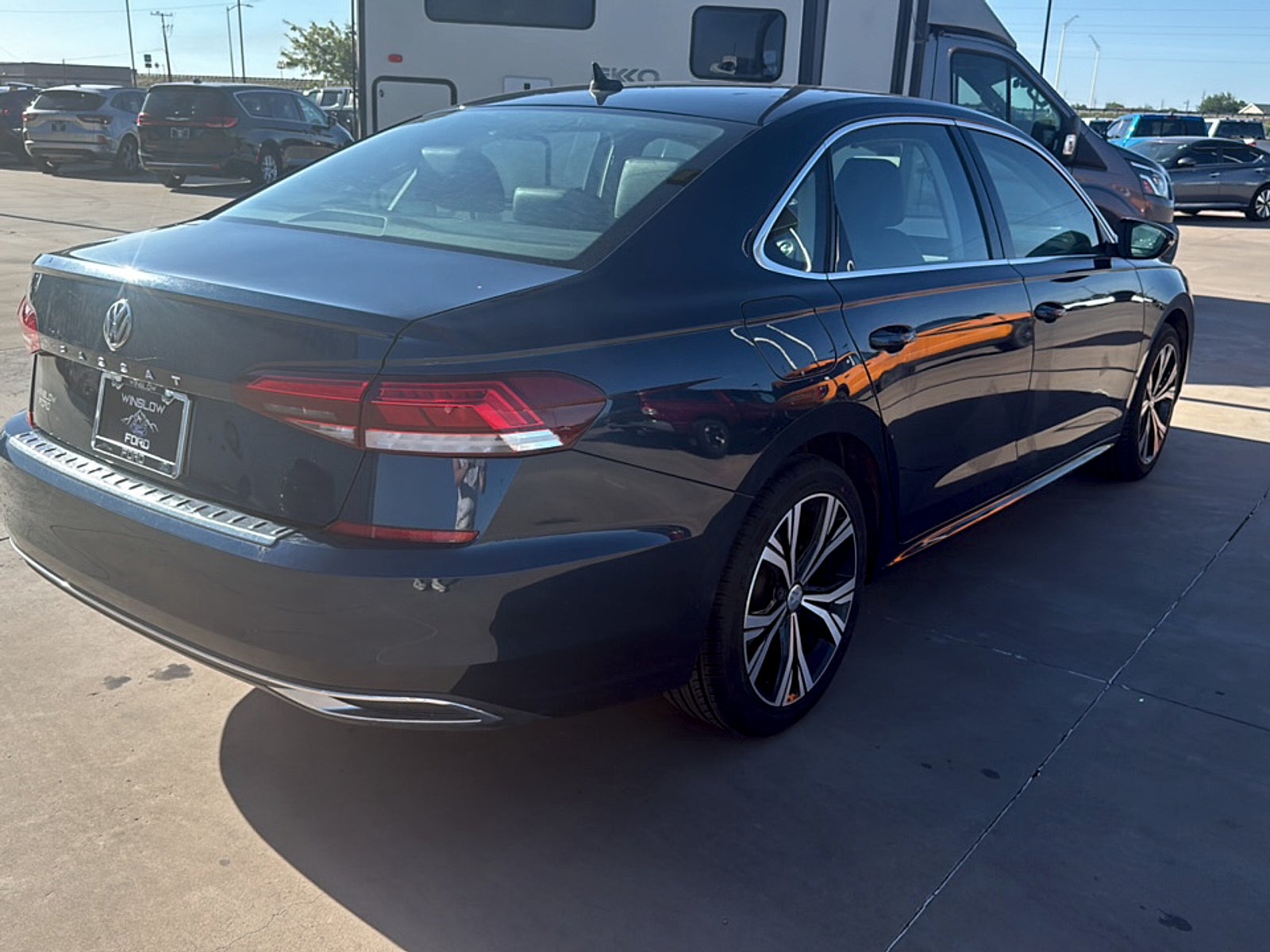 2022 Volkswagen Passat 2.0T SE