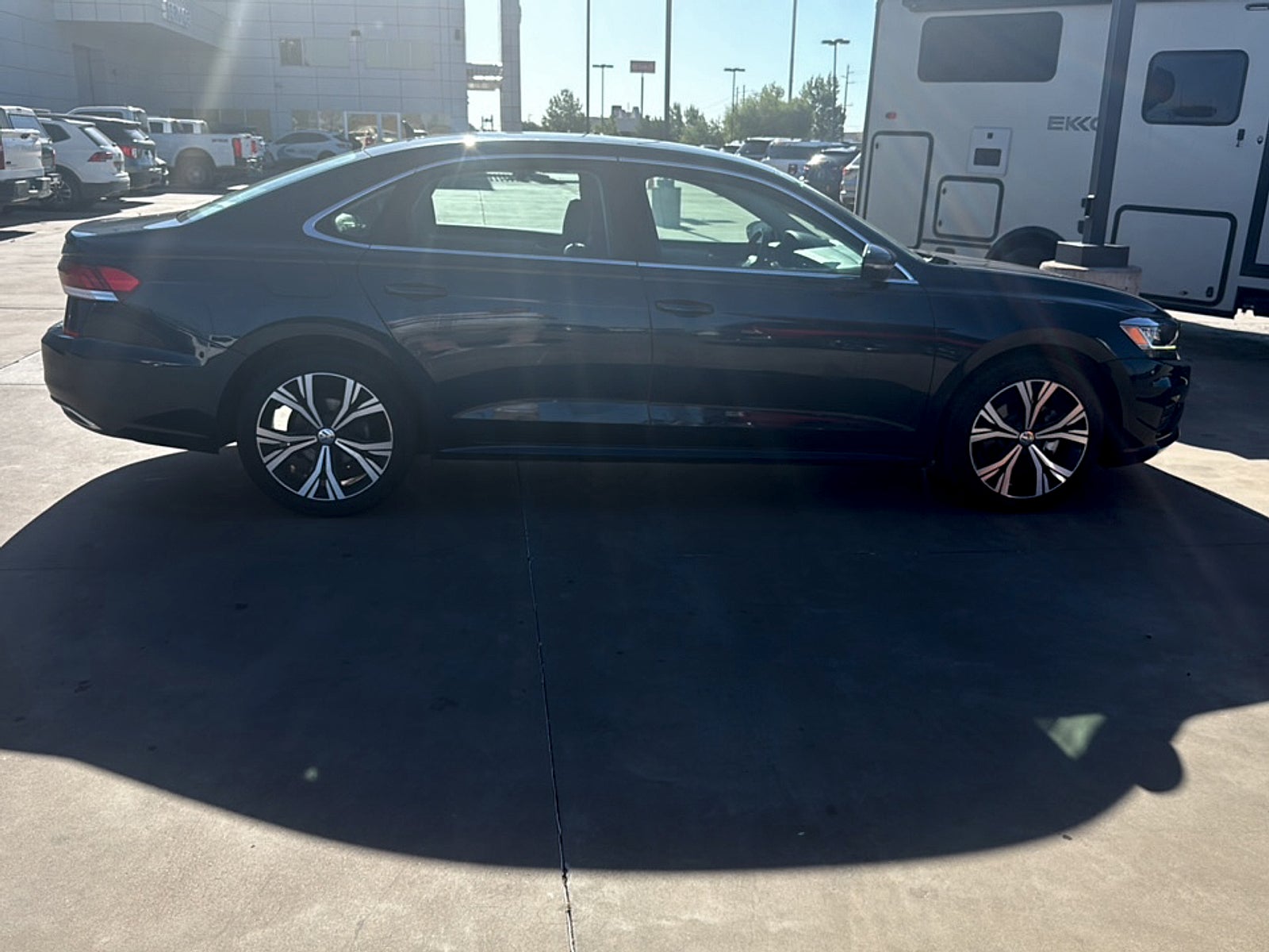 2022 Volkswagen Passat 2.0T SE