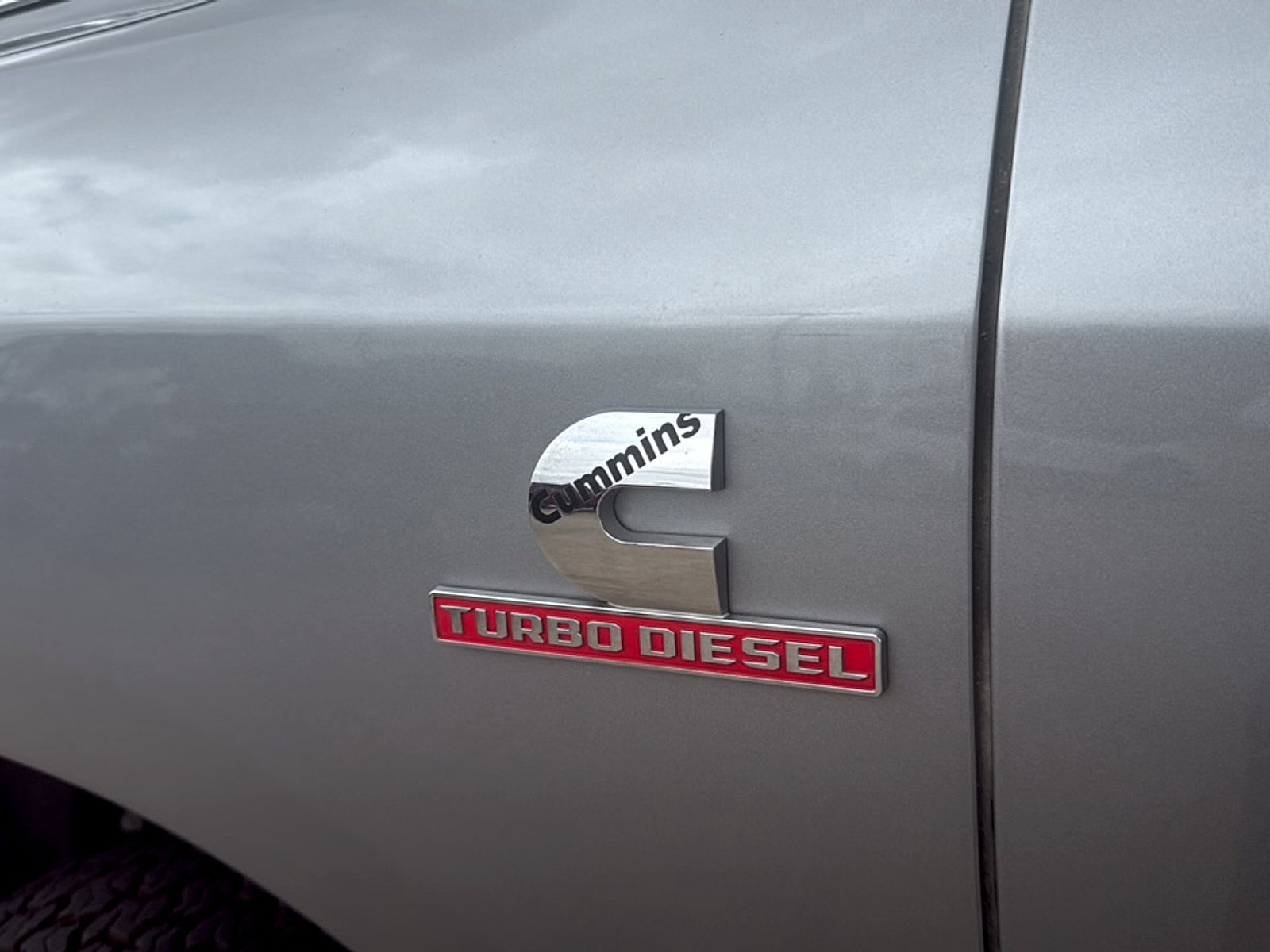 2024 RAM 2500 Laramie Crew Cab 4x4 6'4" Box